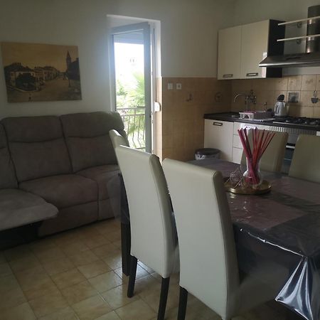 Apartments Peloza بوريتش المظهر الخارجي الصورة