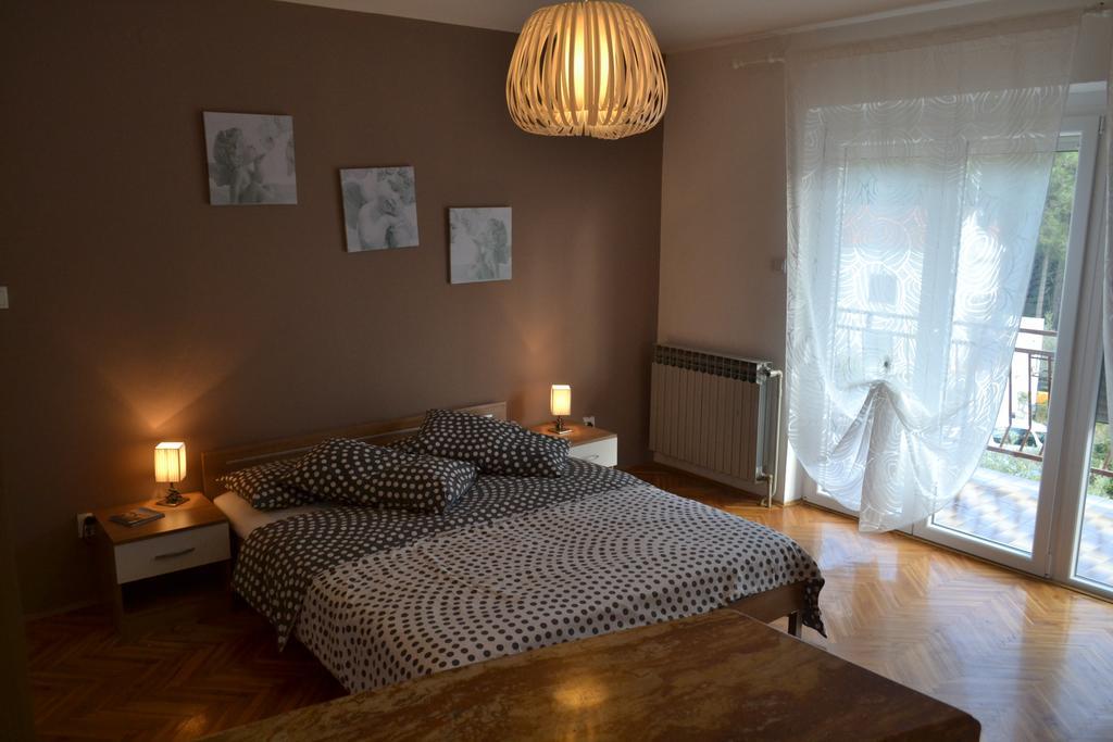 Apartments Peloza بوريتش الغرفة الصورة