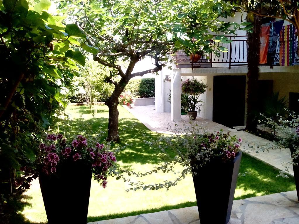 Apartments Peloza بوريتش الغرفة الصورة