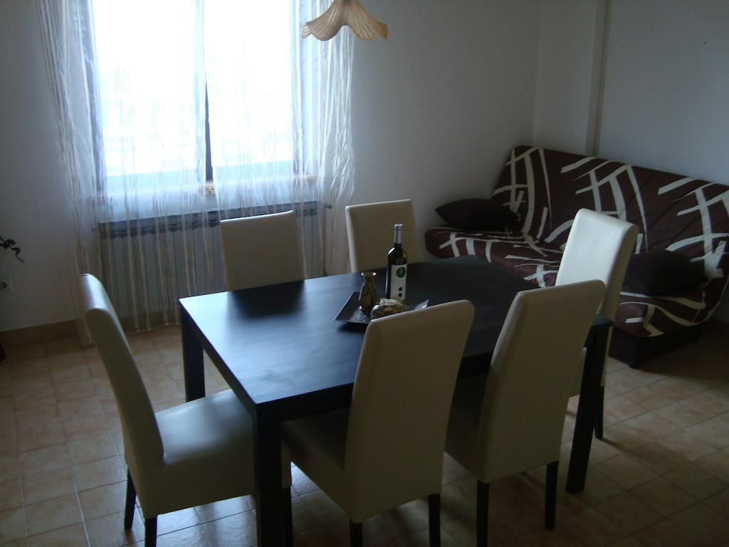 Apartments Peloza بوريتش المظهر الخارجي الصورة