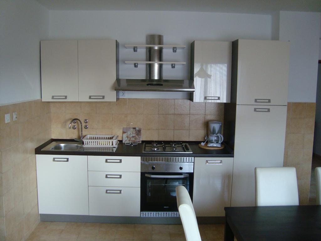 Apartments Peloza بوريتش الغرفة الصورة