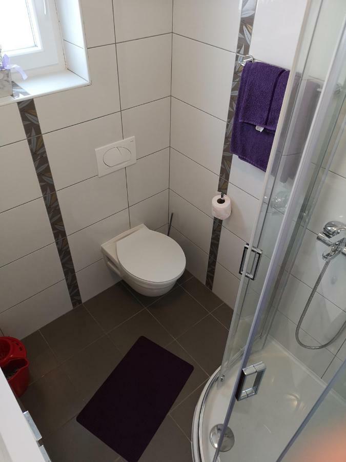 Apartments Peloza بوريتش المظهر الخارجي الصورة