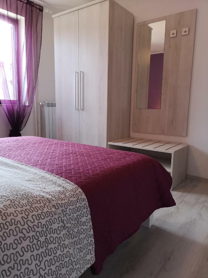 Apartments Peloza بوريتش المظهر الخارجي الصورة